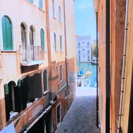 Venetian Loft House Apartment